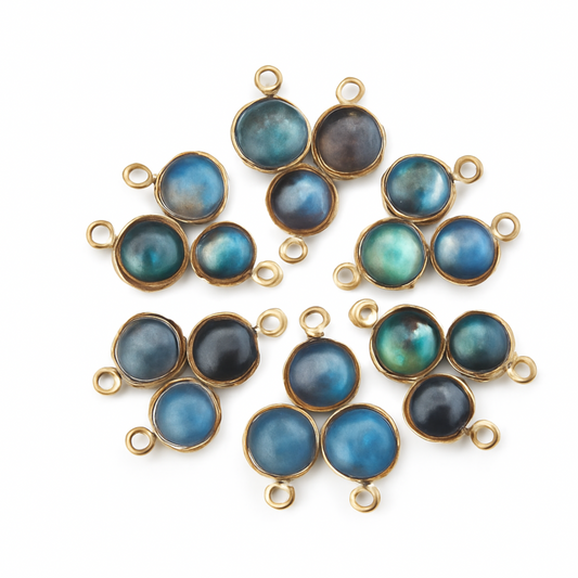 Labradorite Bezel Connector | 18mm Gold Finish | 3 Flashy Stones (8mm) | Trillion Shape | 3 Ring Plated Copper Link – Sold Individually