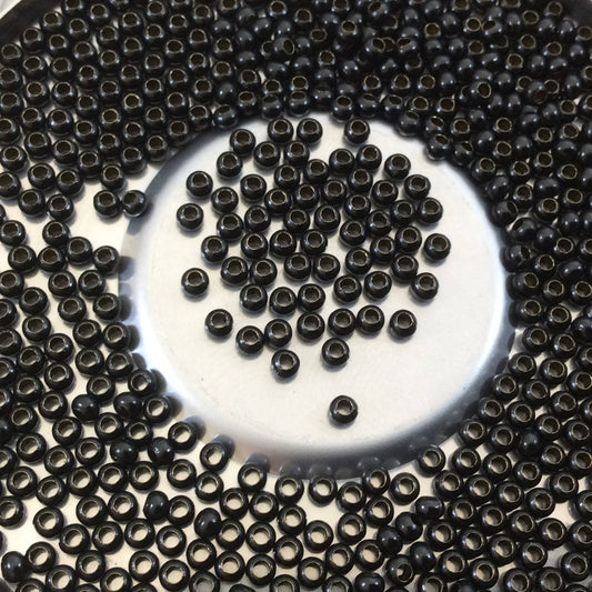 Size 11/0 Glossy Finish Black Coated Brass Seed Beads with 1.1mm Holes - Sold by 2", 13 Gram Tubes (Approx. 700 Beads per Tube) - (MT11-BLK)