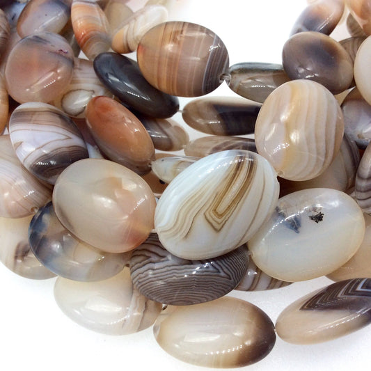 Natural Light Brown/Beige Banded Agate Oval Beads - 15.5" Strand (Approx. 16 Beads) - Approx. 18mm x 25mm - Sold by the Strand