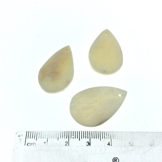 20mm x 30mm White/Ivory Teardrop Shaped Lightweight Natural Ox Bone Pendant Component (Single-Drilled)
