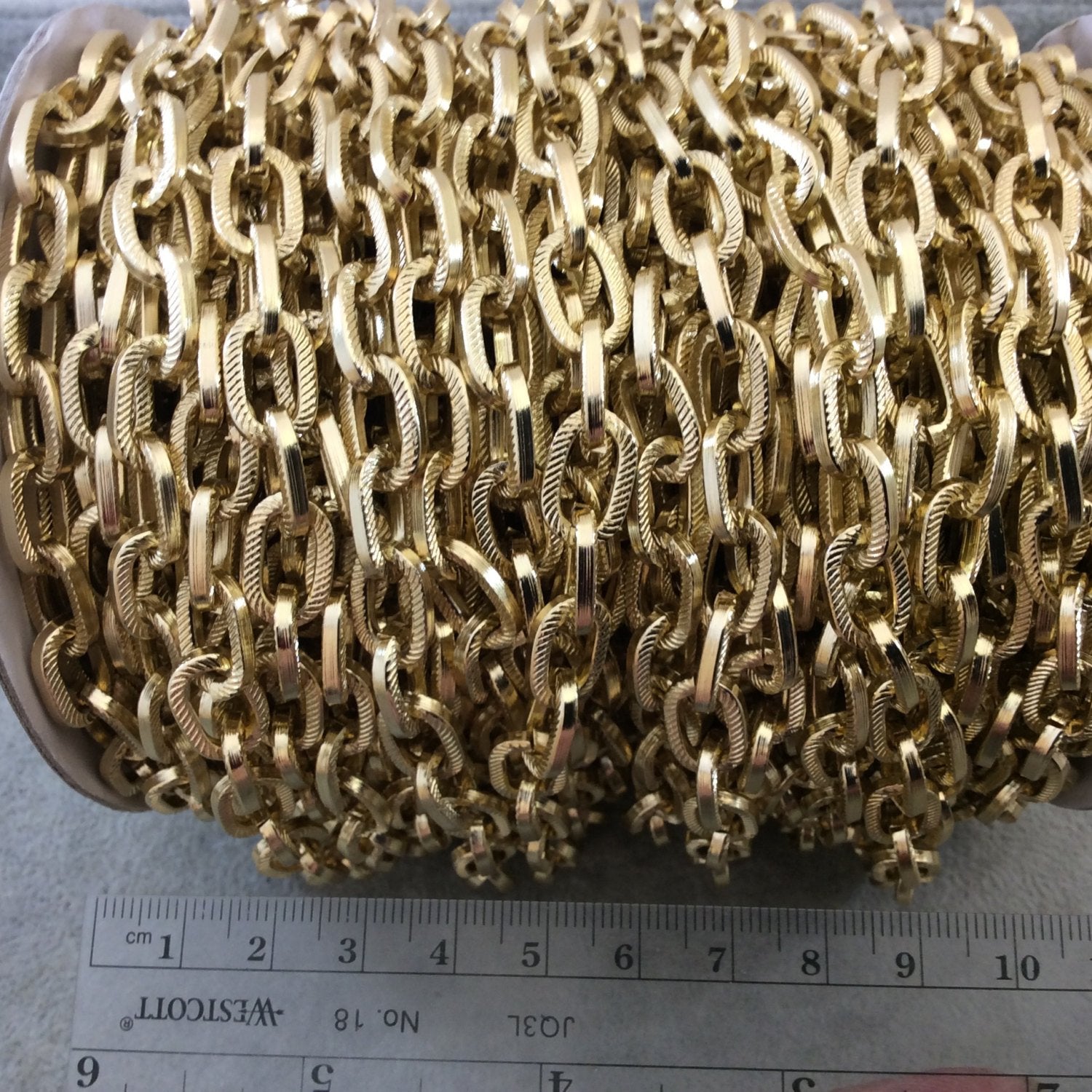 A1357 FULL SPOOL - Gold Plated Aluminum Hammered/Dapped Straight Oval Shaped Cable Chain with 9mm x 14mm Links - Three Finishes Available