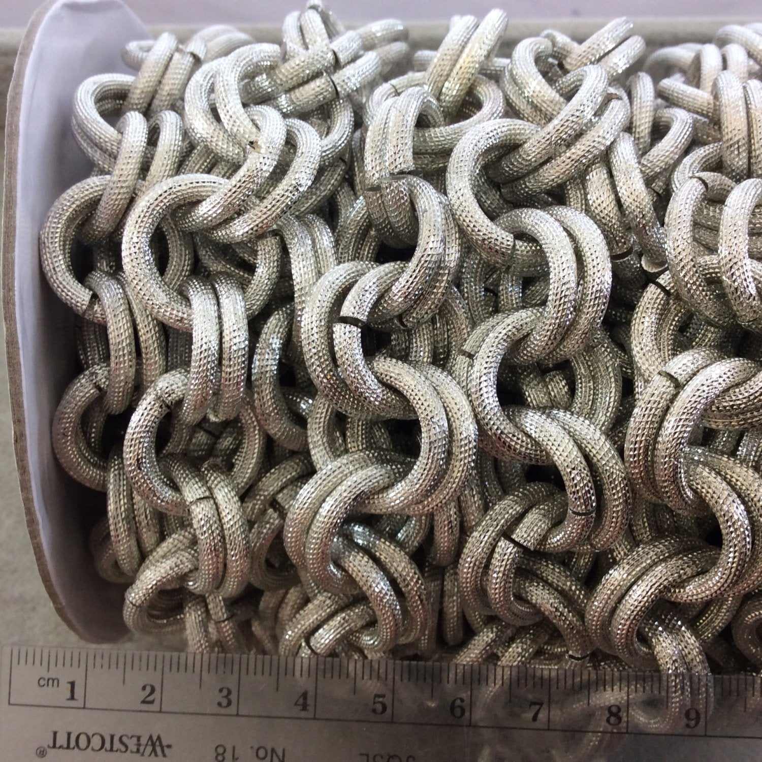 A1097 FULL SPOOL - Silver Plated Aluminum Textured Double Ring Shaped Parallel Cable Chain with 20mm x 20mm Links - Three Finishes Available