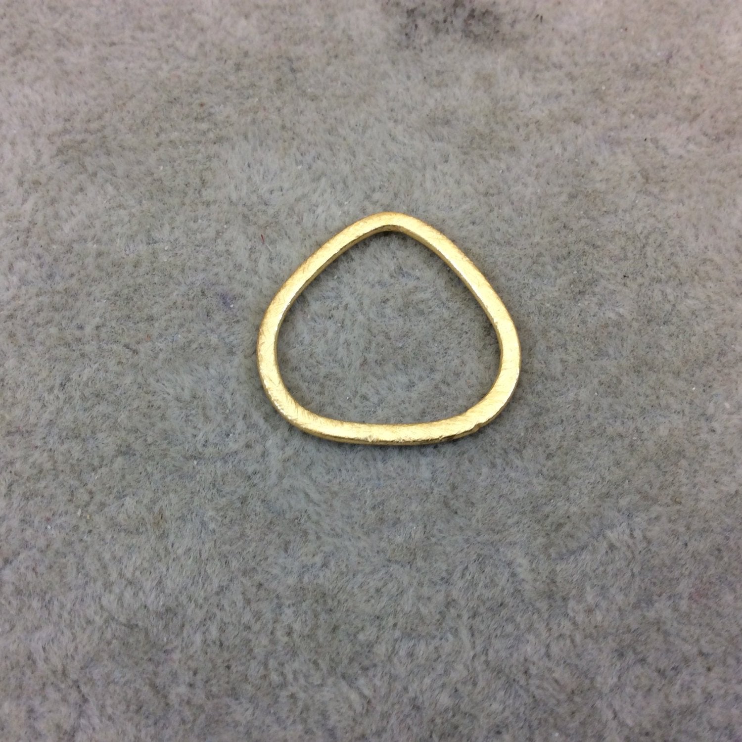Medium Sized Gold Plated Copper Open Teardrop Shaped Connector/Link Components - Measuring 22mm x 22mm Sold in Packs of 10 (219-GD)