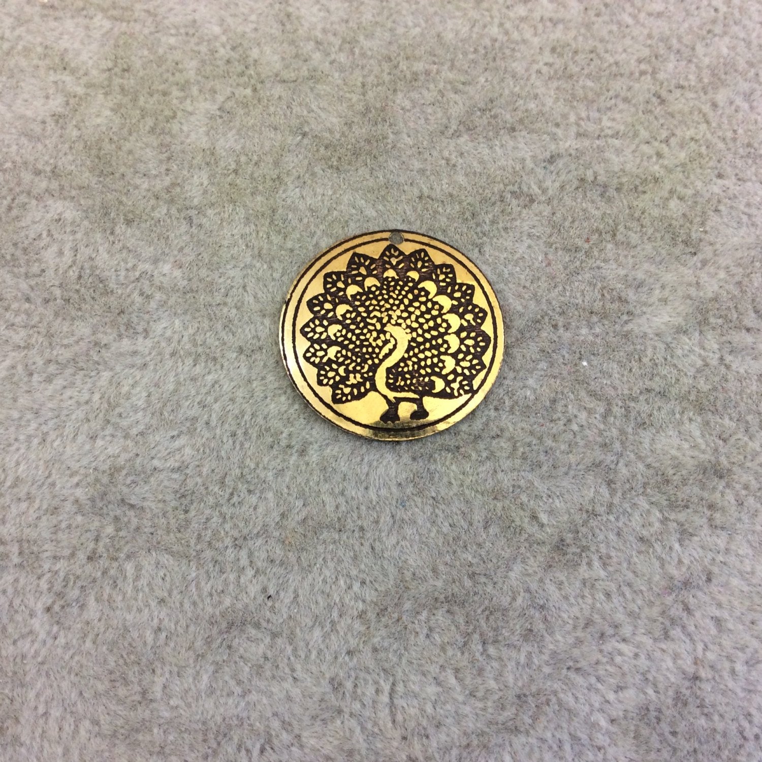 BULK PACK of 1" Gold Plated Detailed Peacock Embossed Round Copper Medallion Pendants  - Measuring 22mm x 22mm - Sold in Packs of 10