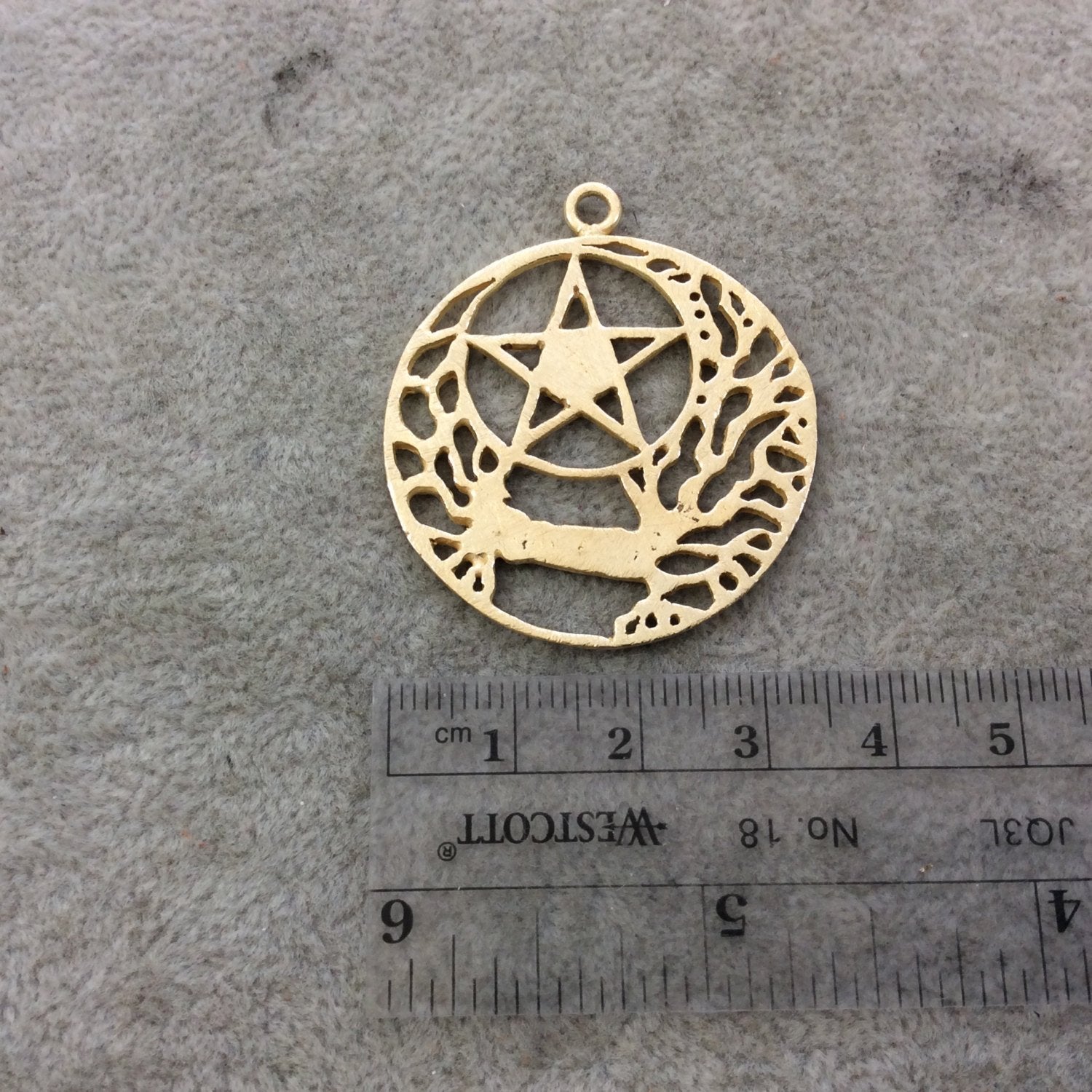 Gold Plated Copper Brushed Rooted Pentacle/Star Cut-Out Circle/Disc Shaped Components - Measuring 36mm x 36mm - Sold in Packs of 4 (348-GD)