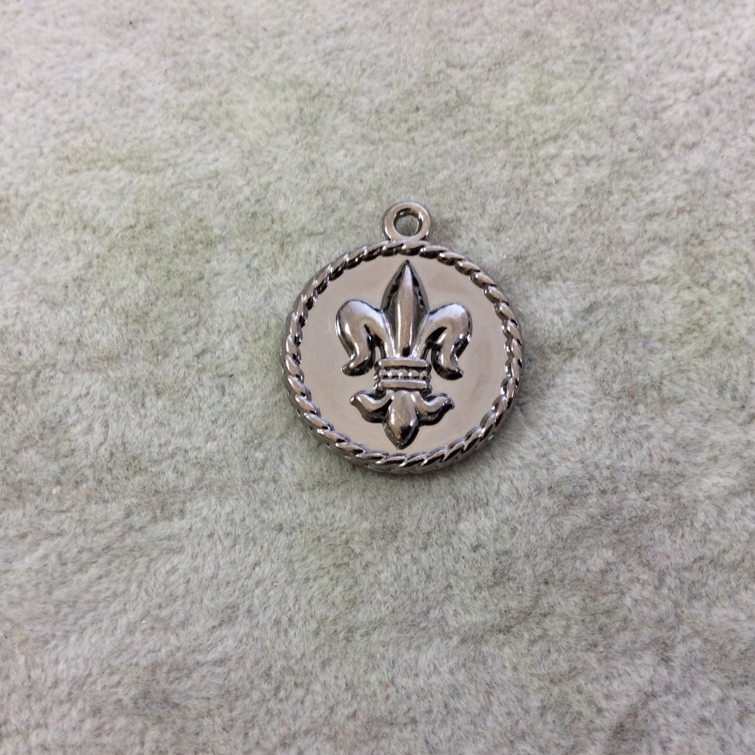 24mm Gunmetal Plated Tibetan Silver Double Sided Fleur de Lis Crown/Flourish Round Shaped Focal Charms/Pendants - Sold Individually