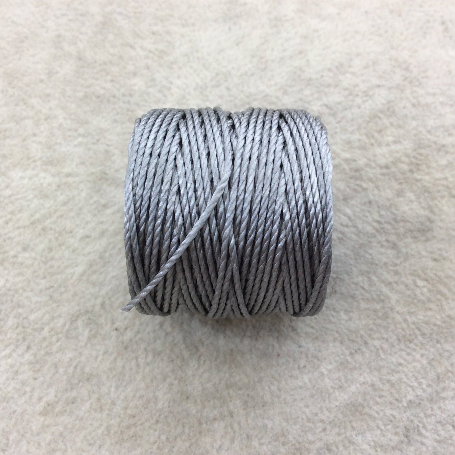 FULL SPOOL - Beadsmith S-Lon 400 Gray/Grey Nylon Macrame/Jewelry Cord - Measuring 0.9mm Thick - 35 Yards (105 Feet) - (SL400-GY)