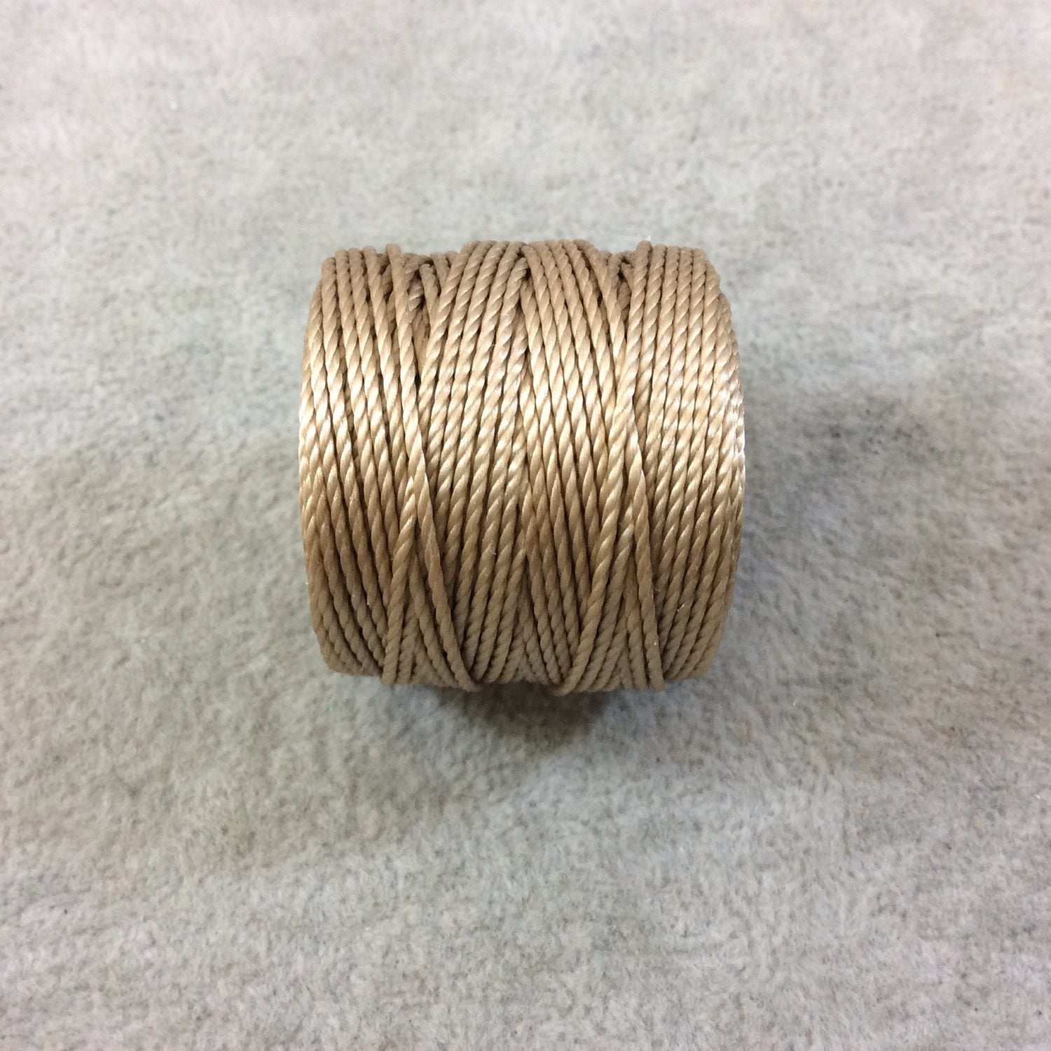 FULL SPOOL - Beadsmith S-Lon 400 Light Brown Nylon Macrame/Jewelry Cord - Measuring 0.9mm Thick - 35 Yards (105 Feet) - (SL400-LBR)