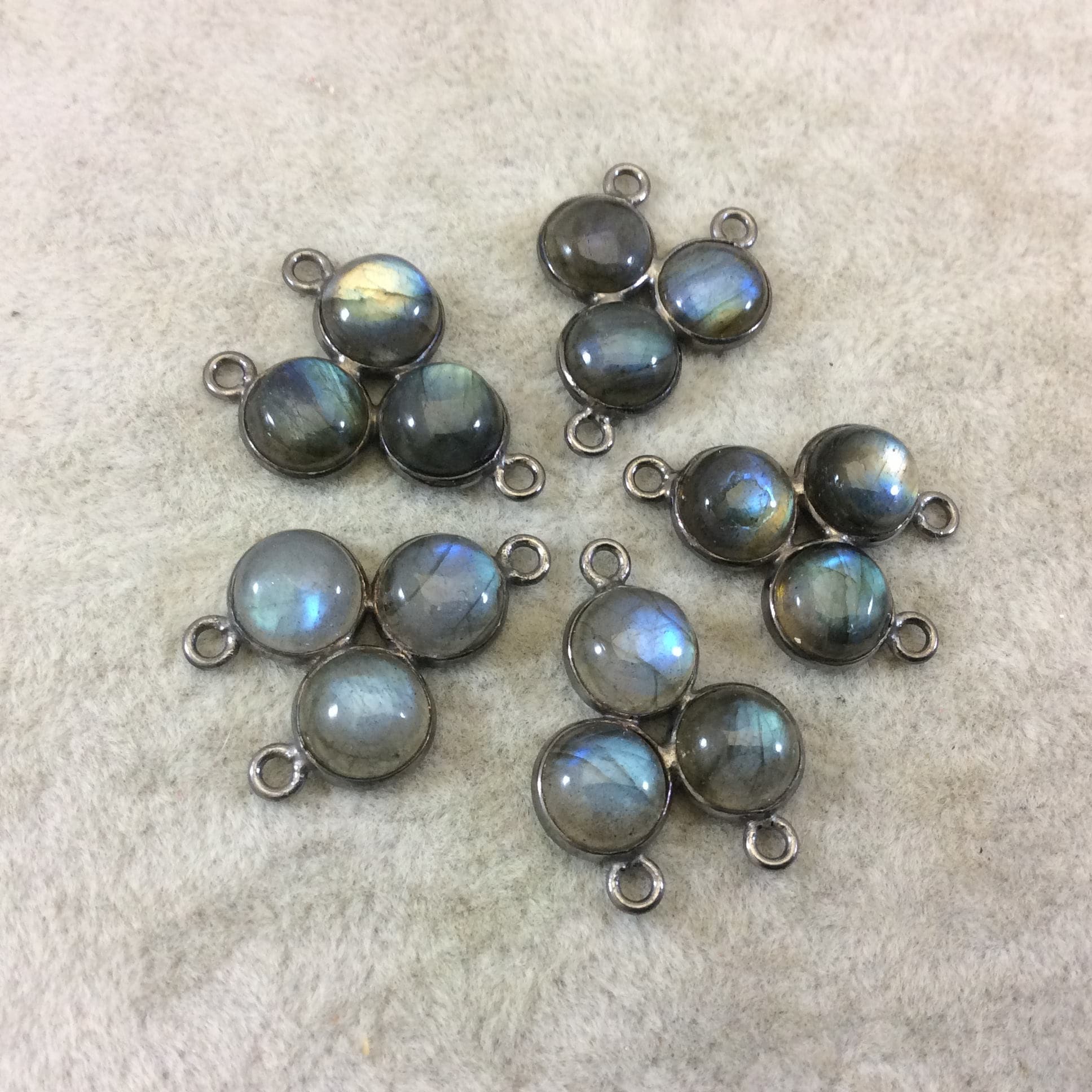 Labradorite Bezel | Gunmetal Finish Smooth Natural Flashy 3 Stone (8mm) Trillion Shape Copper plated Bezel 3 Ring Connector- 18mm x 18mm
