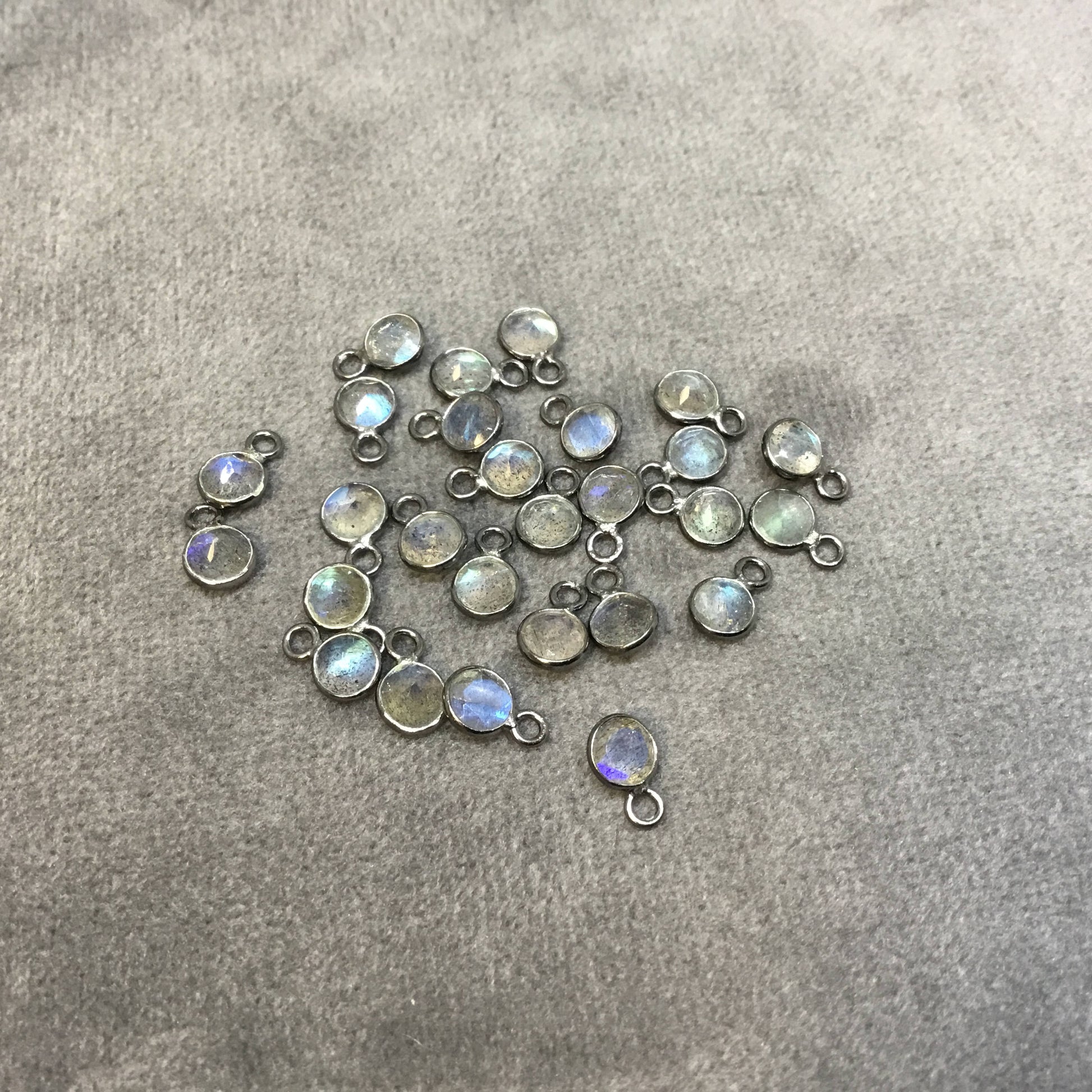 BULK PACK of Six (6) Gunmetal Sterling Silver Pointed/Cut Stone Faceted Round/Coin Shaped Labradorite Bezel Pendants - Measuring 4mm x 4mm