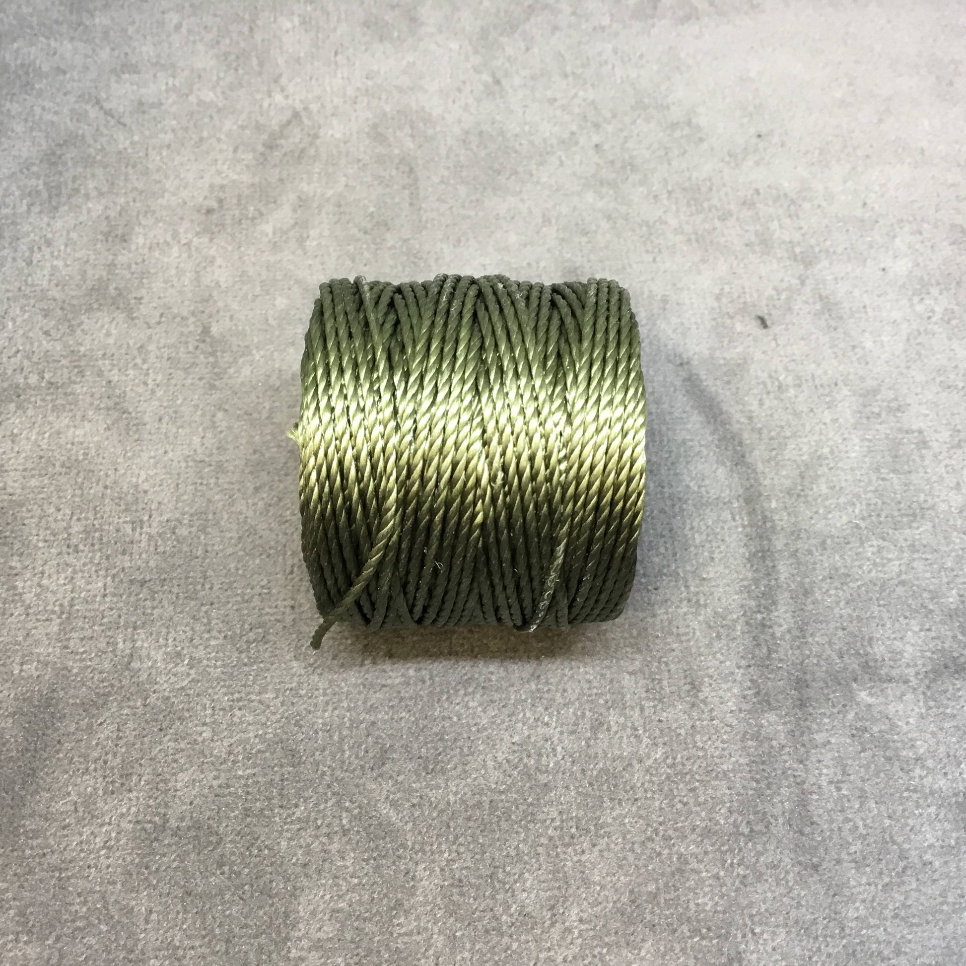 FULL SPOOL - Beadsmith S-Lon 400 Olive Green Nylon Macrame/Jewelry Cord - Measuring 0.9mm Thick - 35 Yards (105 Feet) - (SL400-OL)