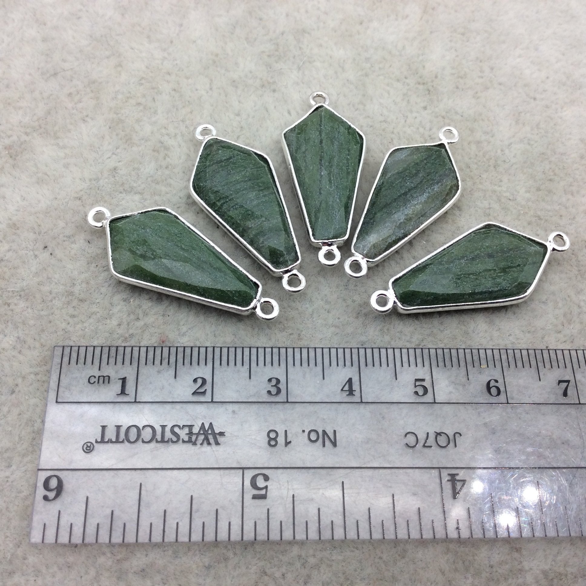 Silver Finish Faceted Green Aventurine Dagger Shape Bezel - Plated Copper Connector ~ 12mm x 25mm - Sold Individually
