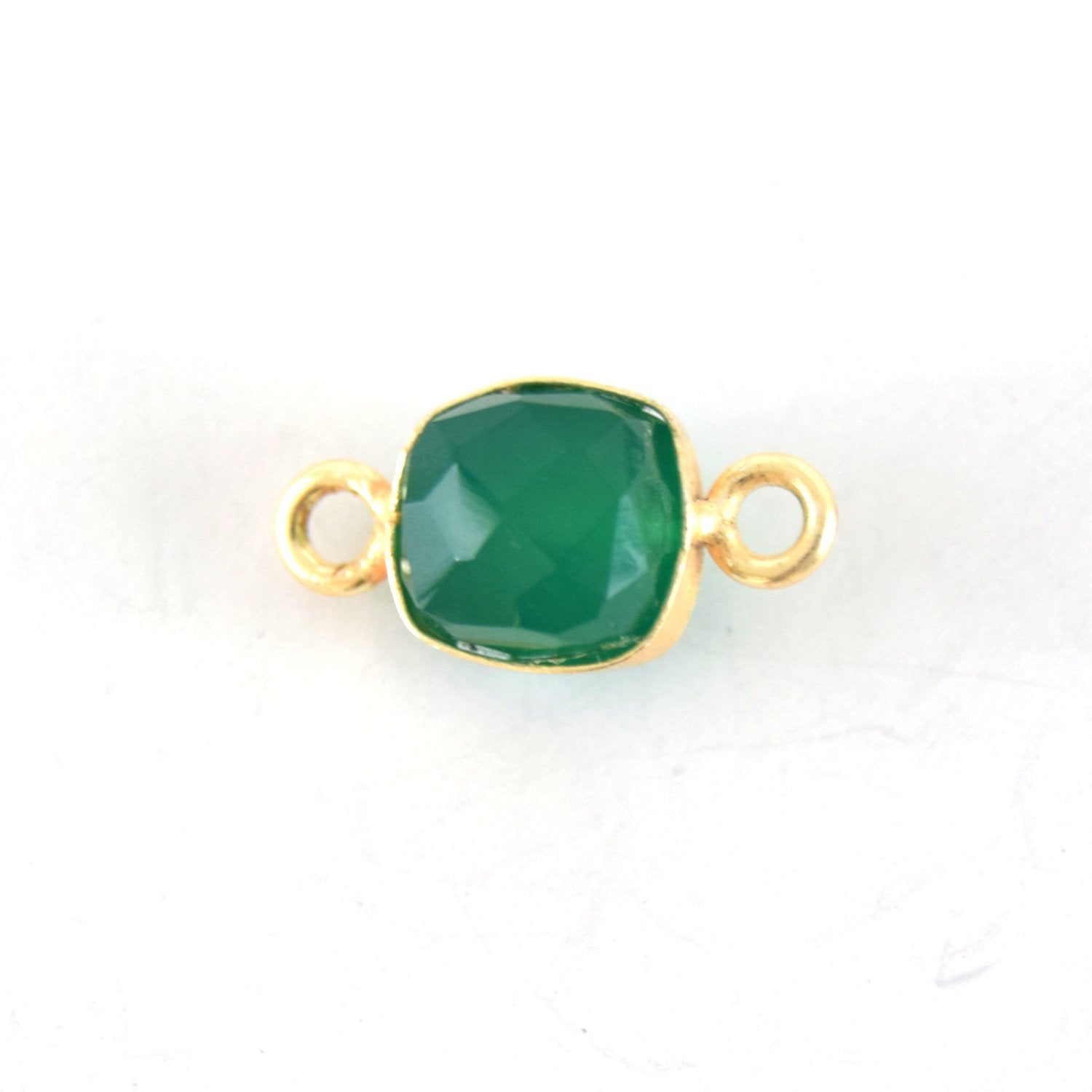 7-8mm Gold Finish Faceted Green Onyx Cube/Square Shaped Plated Copper Bezel Connector
