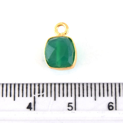 7-8mm Gold Finish Faceted Green Onyx Cube/Square Shaped Plated Copper Bezel Pendant