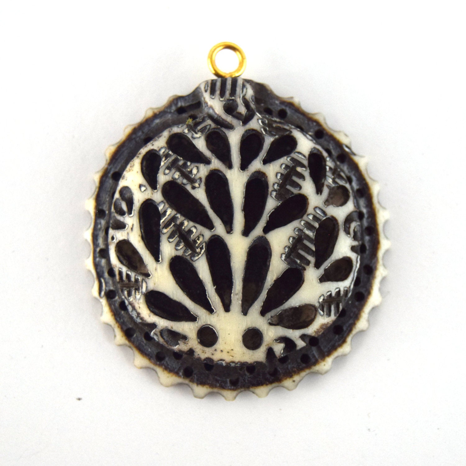 38mm x 40mm - White/Black - Hand Carved Peacock with Scallops- Round Shaped Natural Ox Bone Pendant