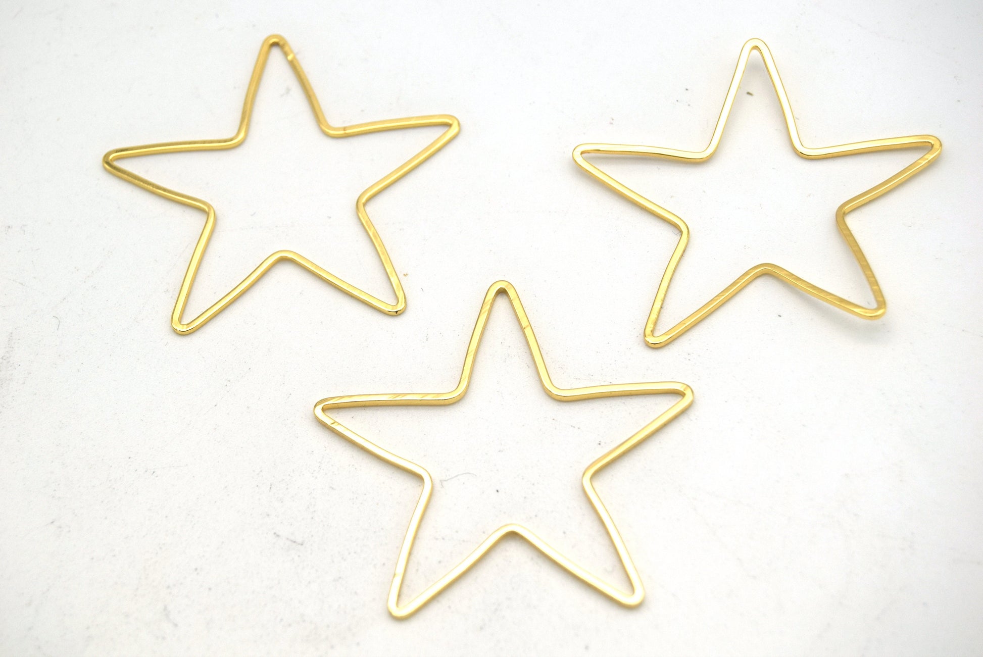Star 22mm x 22mm Gold Plated Open Star Shaped Pendant/Connector Components (No Loop) -  (Pack of 4)