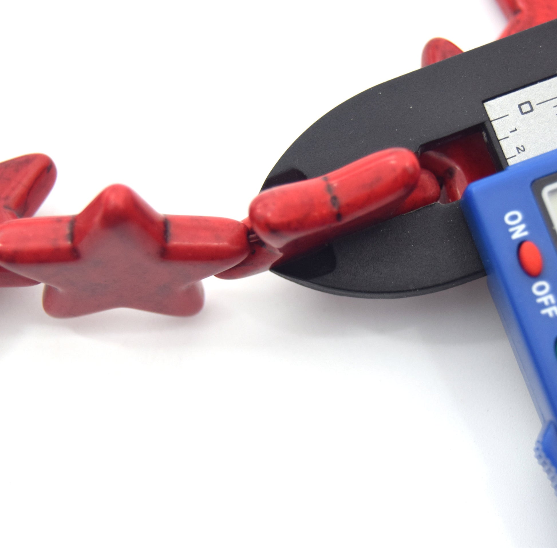 30mm Bright Red Veined Howlite Star Shaped Beads with 1mm Holes - (Approx. 15" Strand ~ 15 Beads)