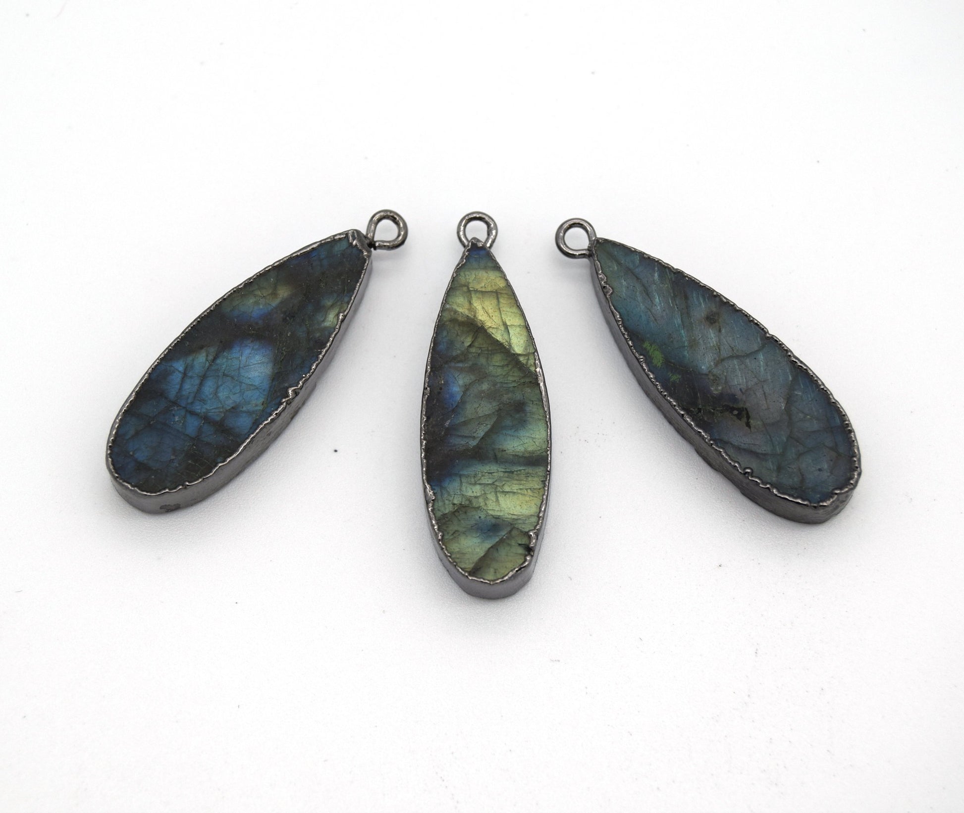 11mm x 30mm Gunmetal Plated Natural Blue/Green Labradorite Long Teardrop Shaped Flat Pendant