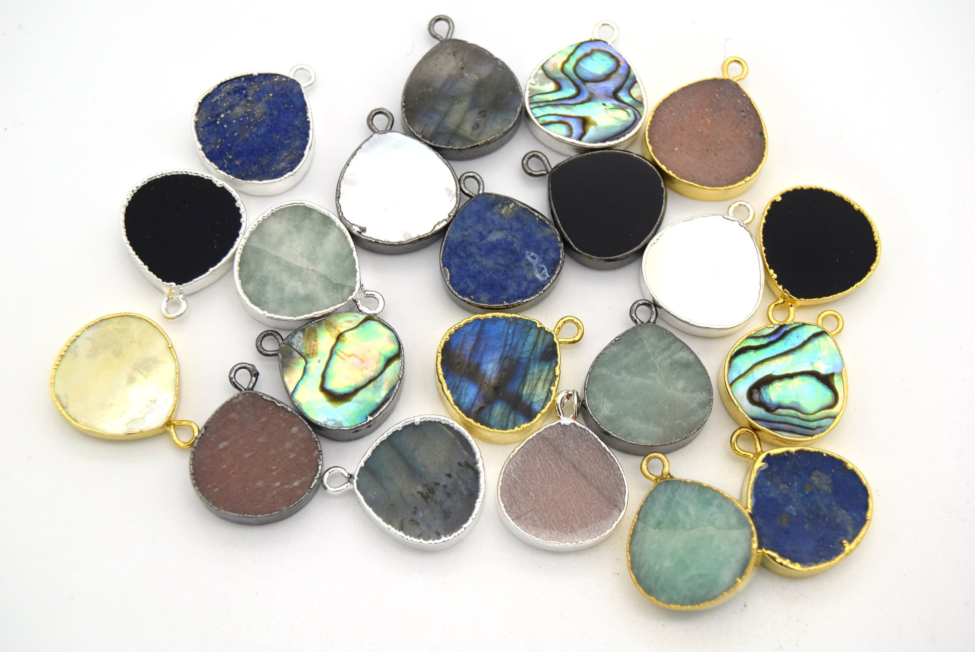 14mm x 15mm Gold Plated Flat Teardrop/Heart Shaped Black Onyx Pendants - Sold Individually