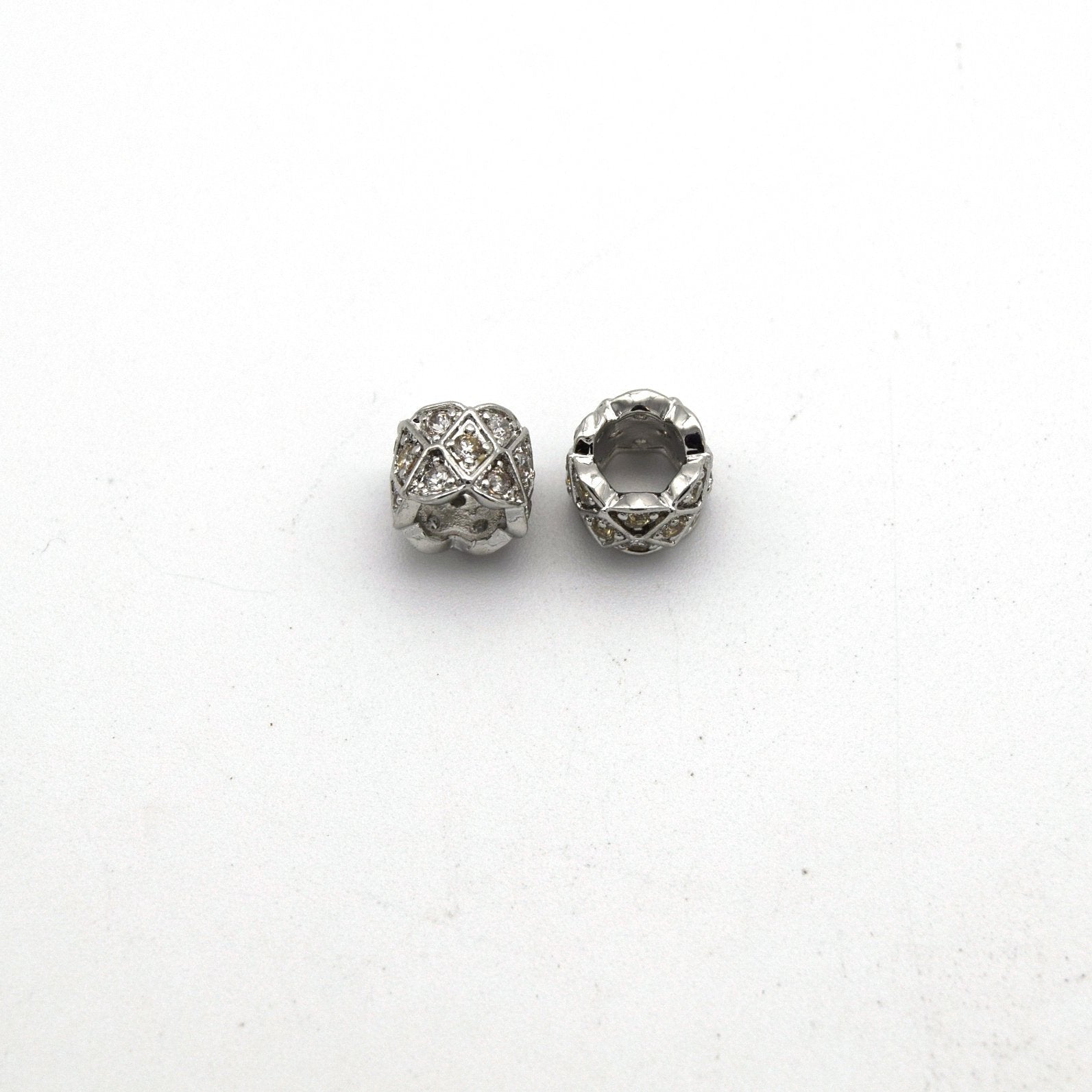 7mm x 7mm Silver Plated CZ Cubic Zirconia Inlaid Circle/Ring Shaped Bead with 4mm Holes