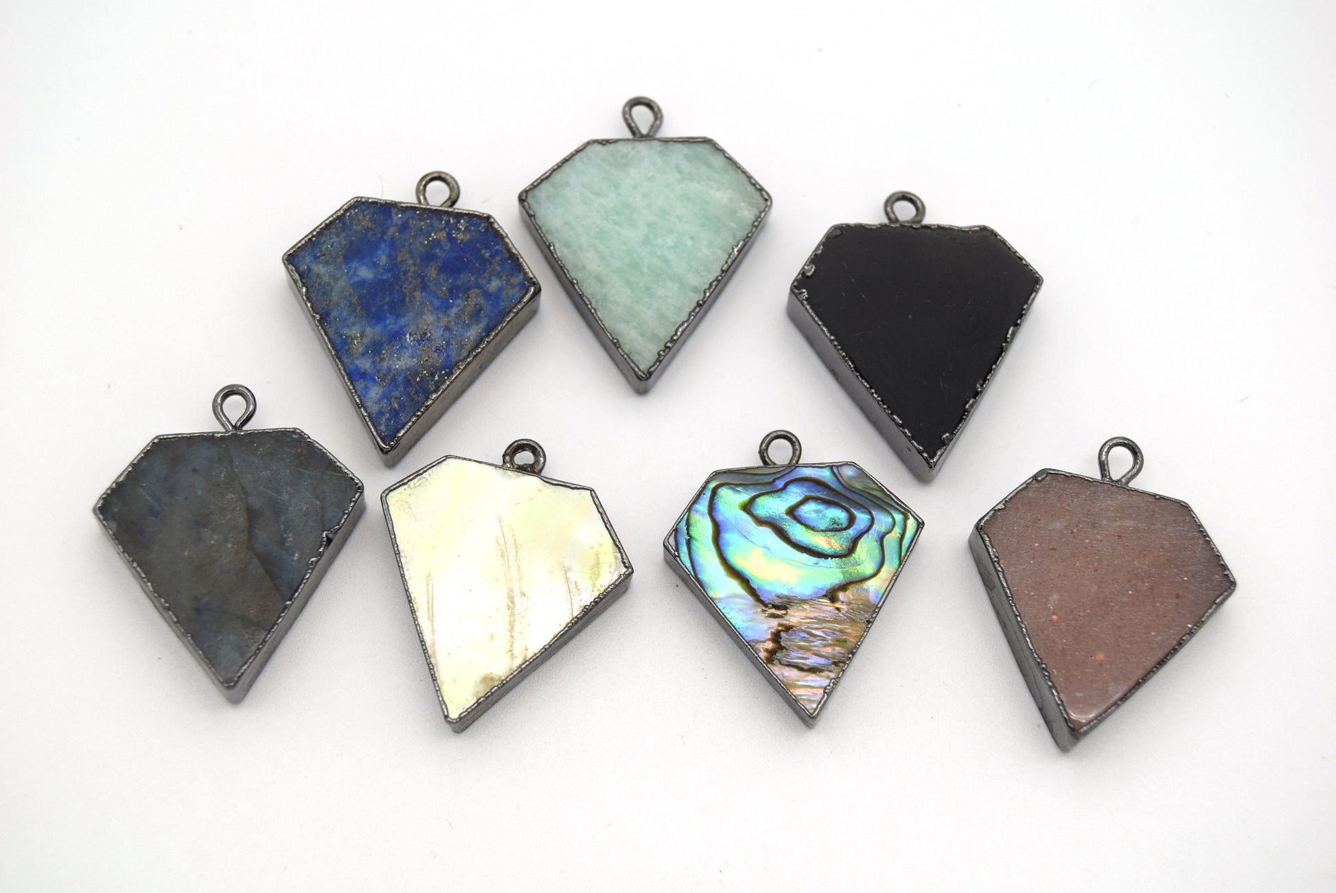 20mm x 20mm Gunmetal Plated Natural Iridescent White Abalone Flat Shield Shaped Pendant