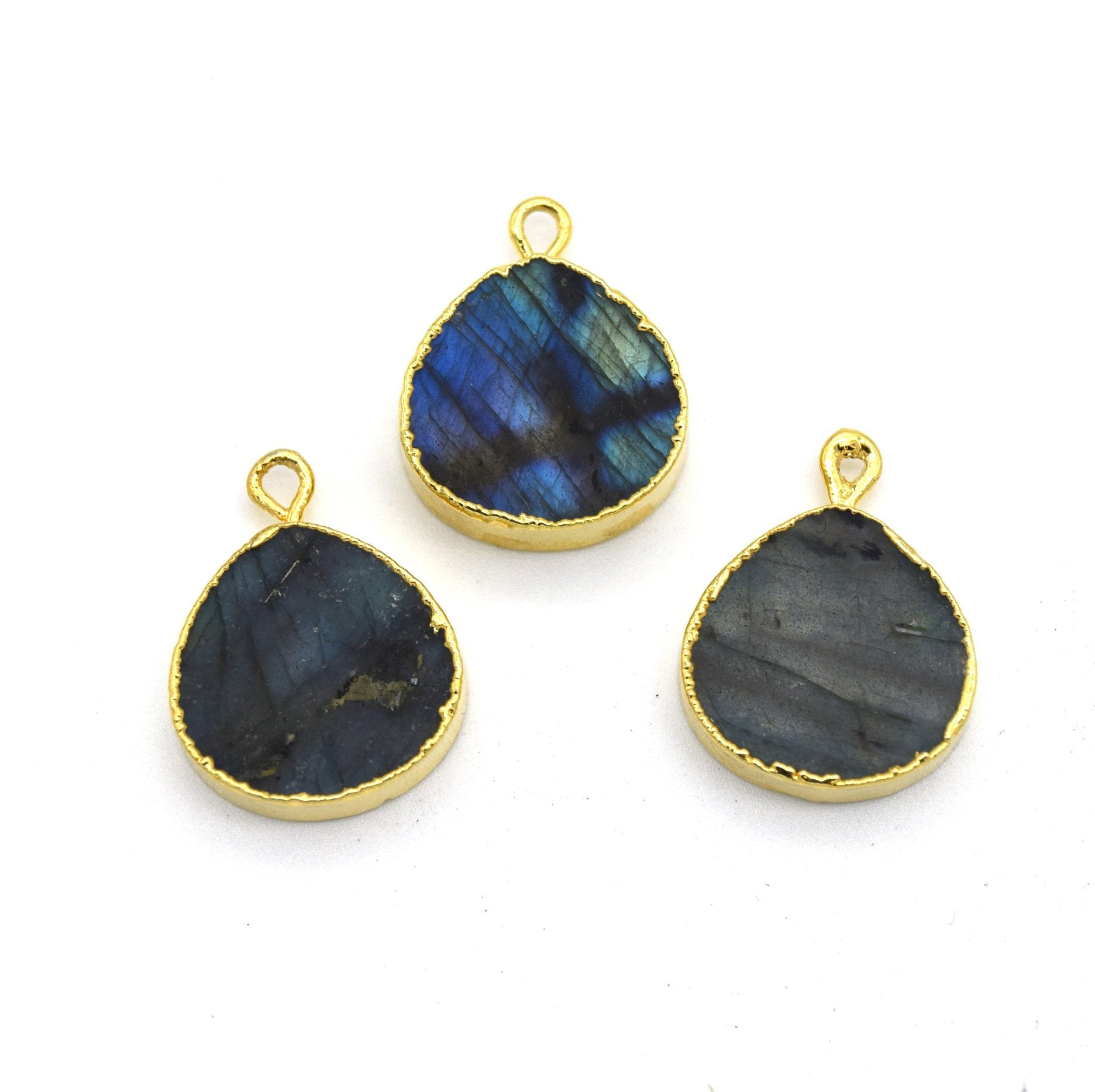 14mm x 15mm Gold Plated Flat Teardrop/Heart Shaped Iridescent Blue/Green Labradorite Pendant