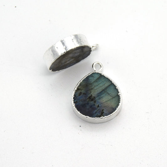 14mm x 15mm Silver Plated Flat Teardrop/Heart Shaped Iridescent Blue/Green Labradorite Pendant