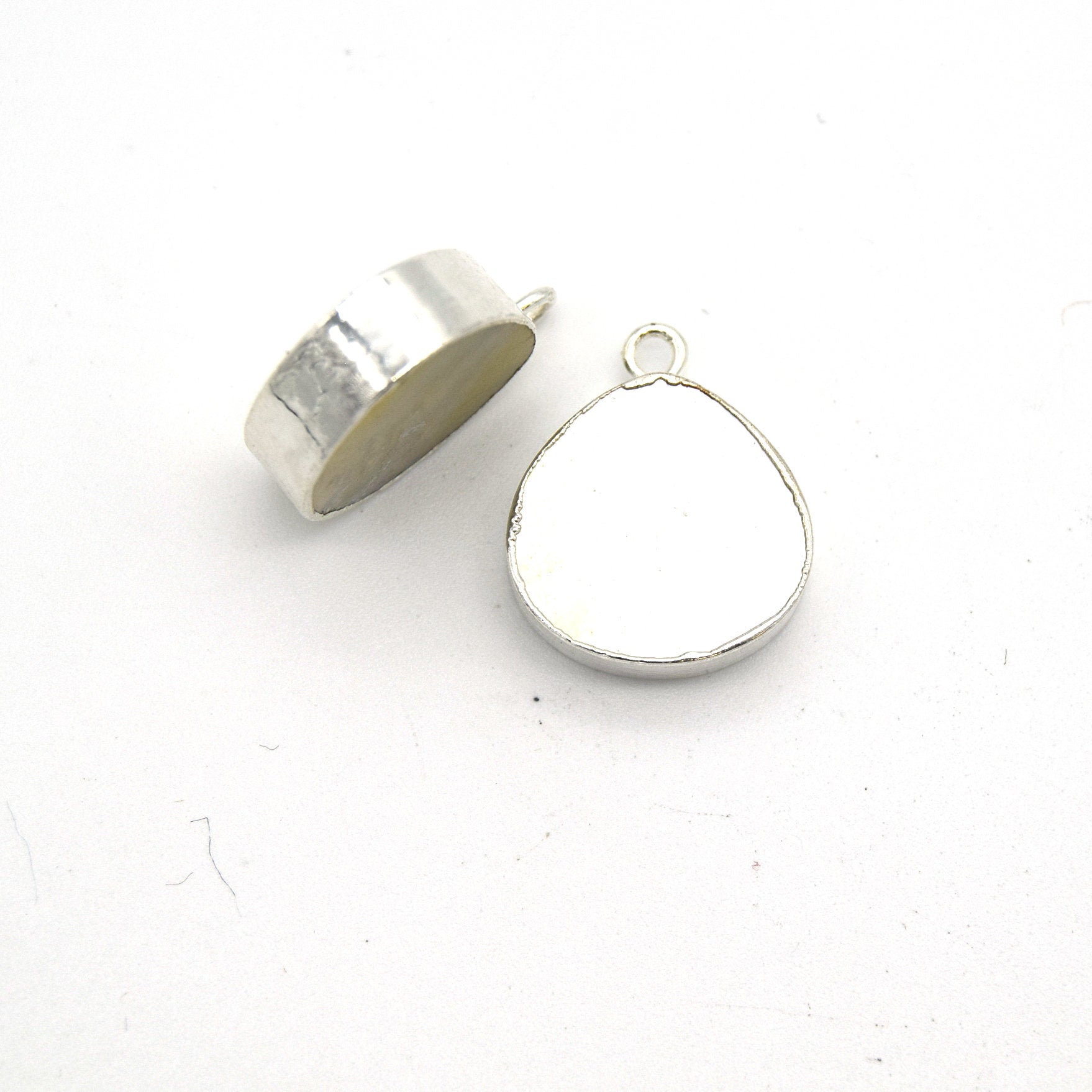 14mm x 15mm Silver Plated Flat Teardrop/Heart Shaped Iridescent White Abalone Pendant