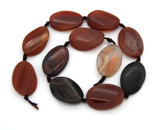 30mm x 20mm Natural Red/Brown Banded Agate Wavy Oval Shaped Beads (Approx. 15" Strand ~11 Beads)