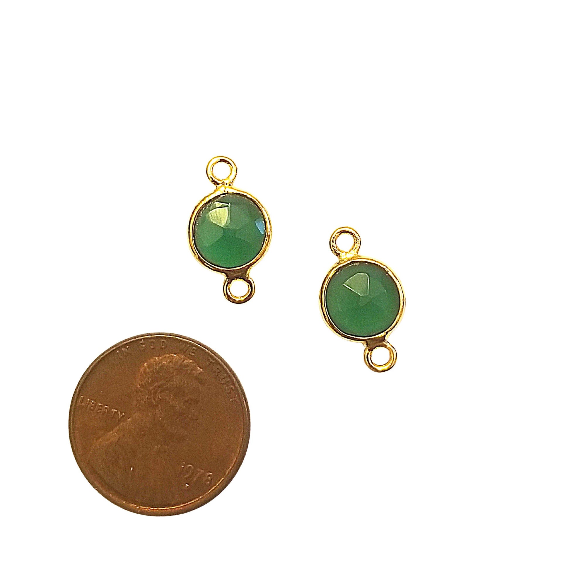 Green Onyx Gold Plated Faceted Chalcedony/Agate Round/Coin Shaped Bezel Connector - Measuring 10mm x 10mm - Sold Individually
