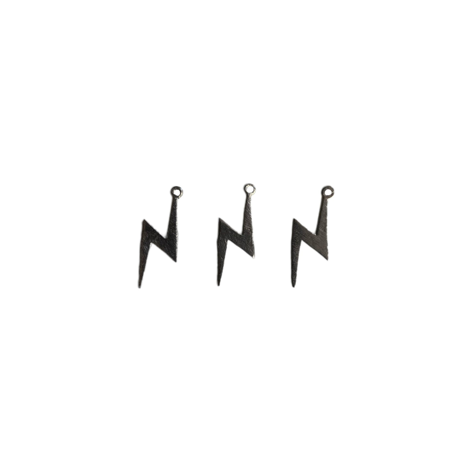 Lightning bolt-shaped findings for jewelry making, perfect for adding a unique and dramatic touch to any creation.