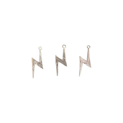 Lightning bolt-shaped findings for jewelry making, perfect for adding a unique and dramatic touch to any creation.