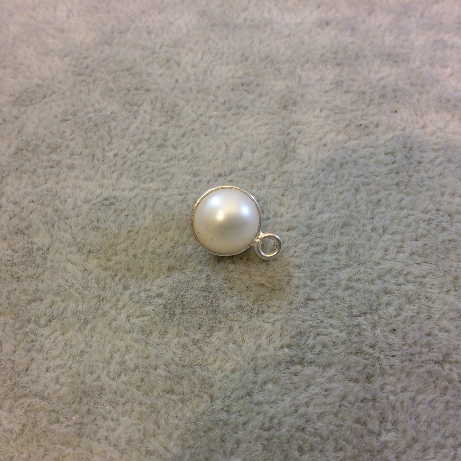Silver Finish Round Shaped Freshwater Pearl Bezel Pendant/Drop Component - Measuring 7-8mm - Natural Freshwater Pearl