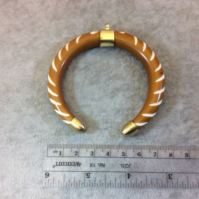 3" Tan/White Slashed Thick Double Ended Crescent Shaped Acrylic Resin Pendant with Gold Caps/Bail - Measuring 80mm x 74mm - (TR074-LB)