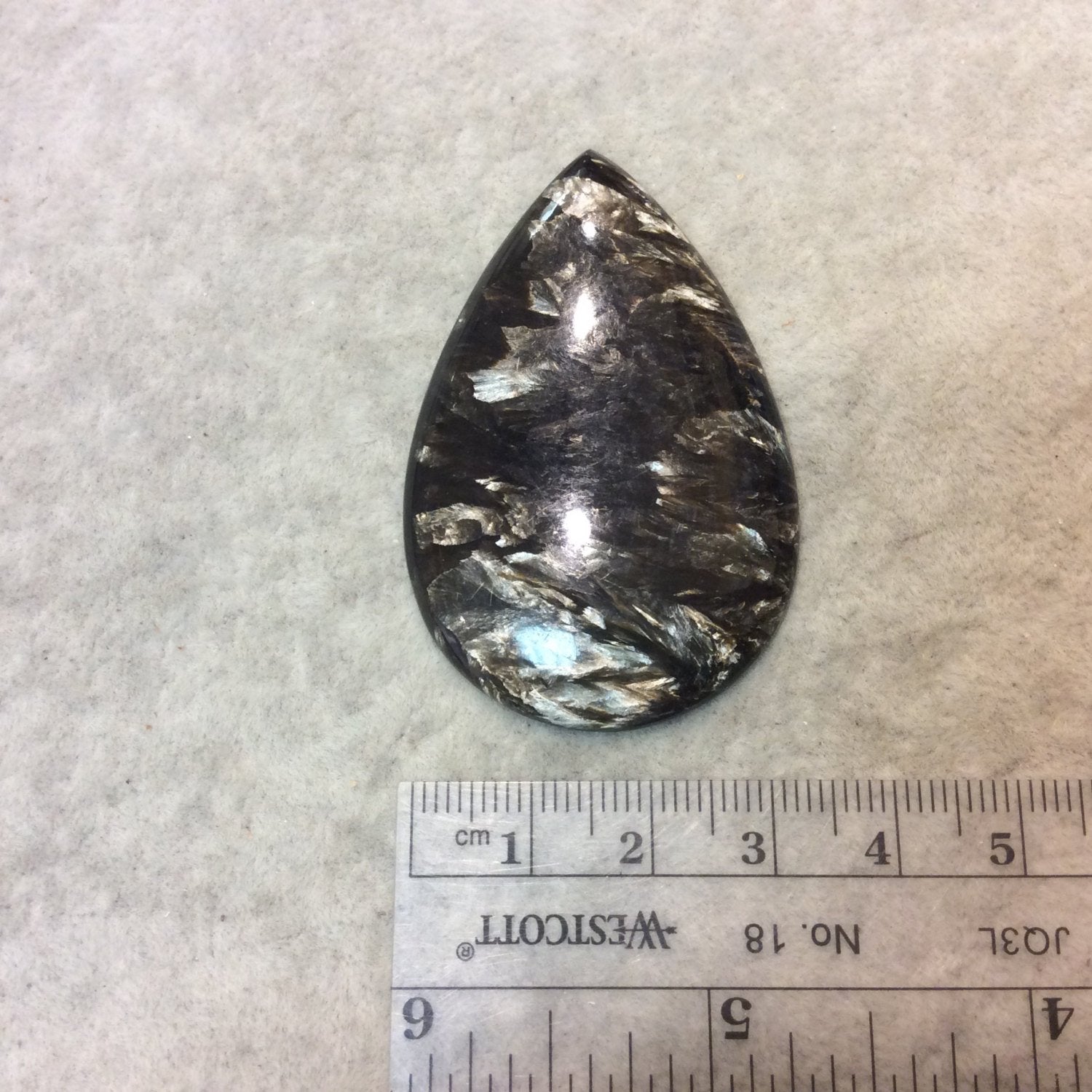 Golden Seraphinite Pear/Teardrop Shaped Flat Back Cabochon - Measuring 35mm x 54mm, 5mm Dome Height - Natural High Quality Gemstone