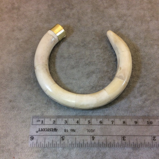 3.5" White/Ivory Curved Round Tusk/Claw Shaped Natural Ox Bone Pendant with Plain Gold Cap - Measuring 83mm x 90mm, Approx.