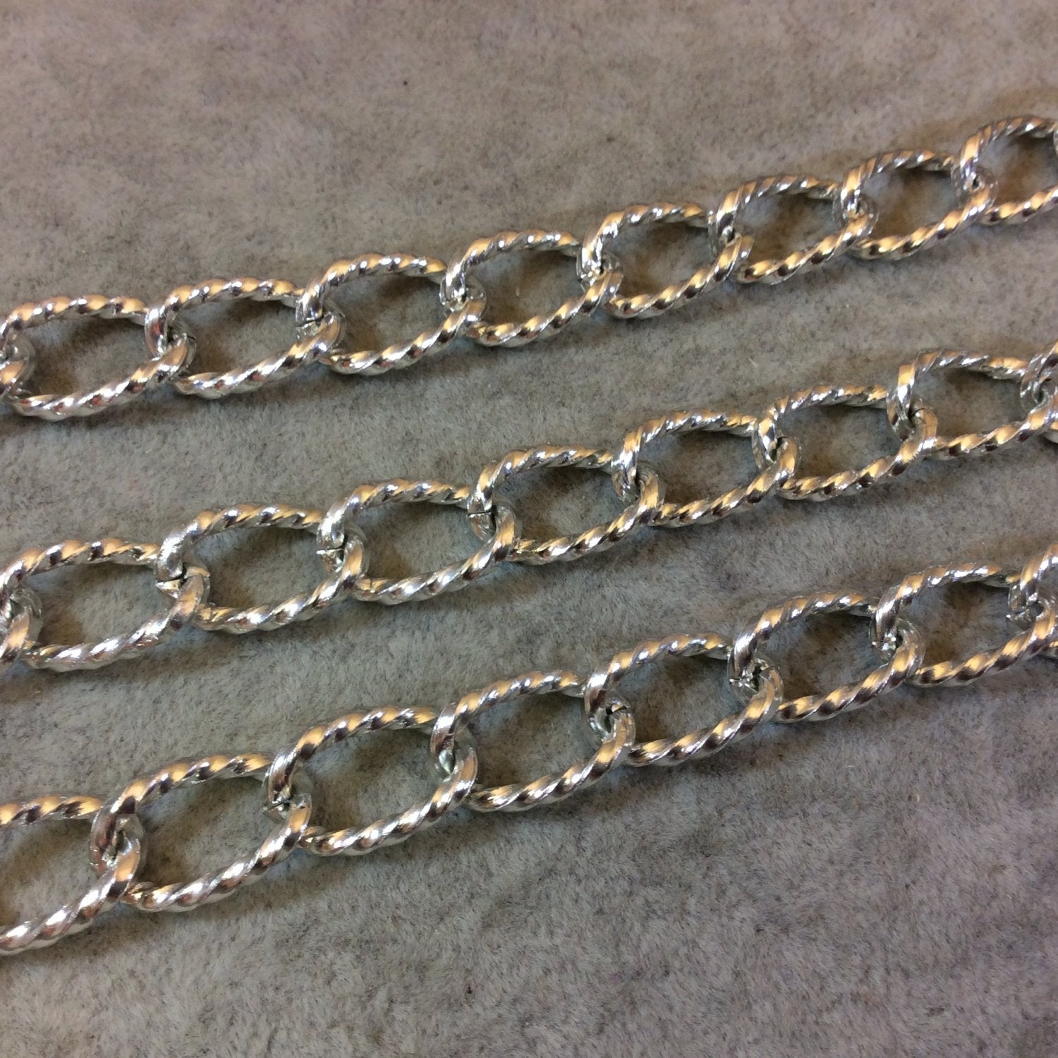 A1309 FULL SPOOL - Silver Plated Aluminum Oblong Oval Shaped Twisted Wire Link Curb Chain with 11mm x 17mm Links - Three Finishes Available