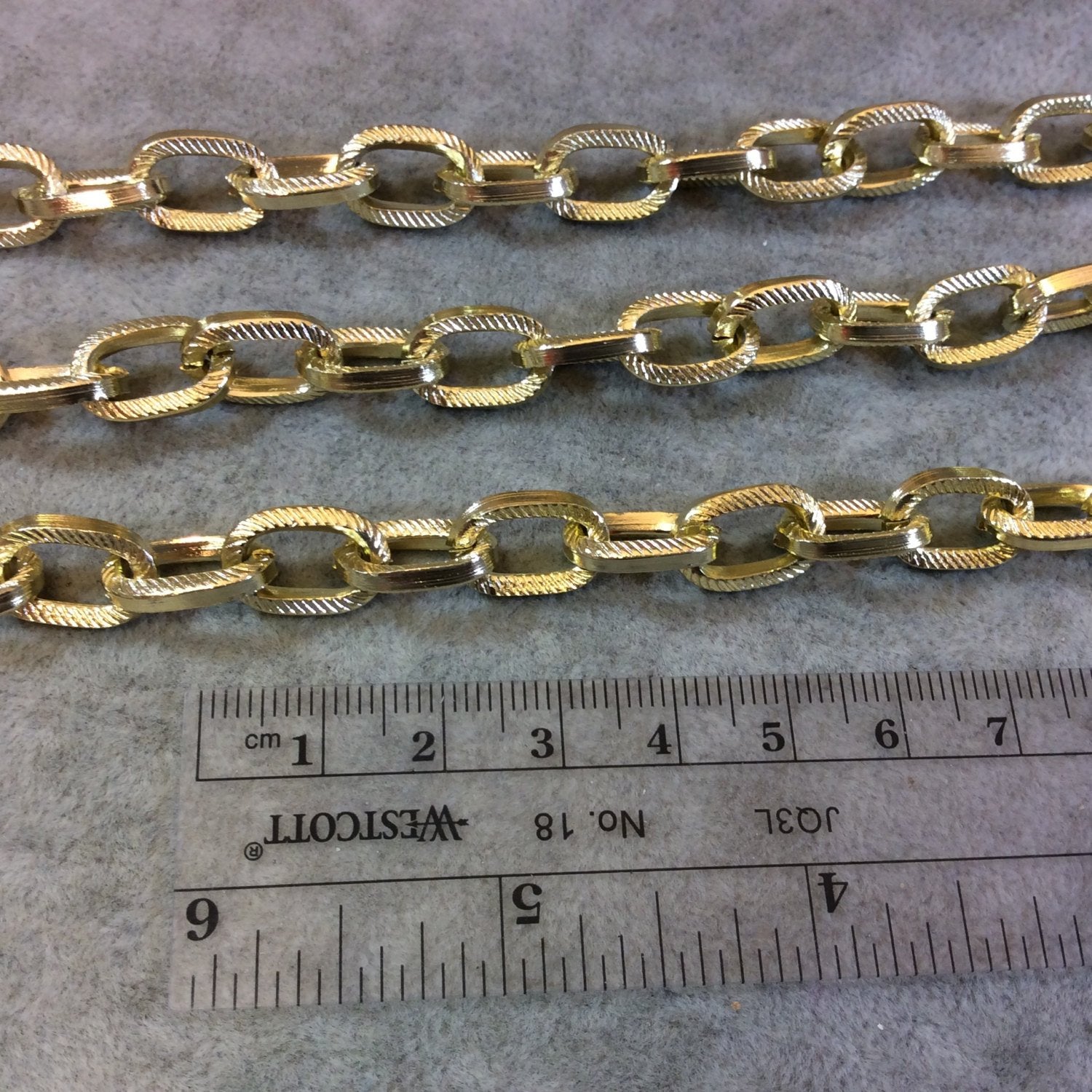 A1357 FULL SPOOL - Gold Plated Aluminum Hammered/Dapped Straight Oval Shaped Cable Chain with 9mm x 14mm Links - Three Finishes Available