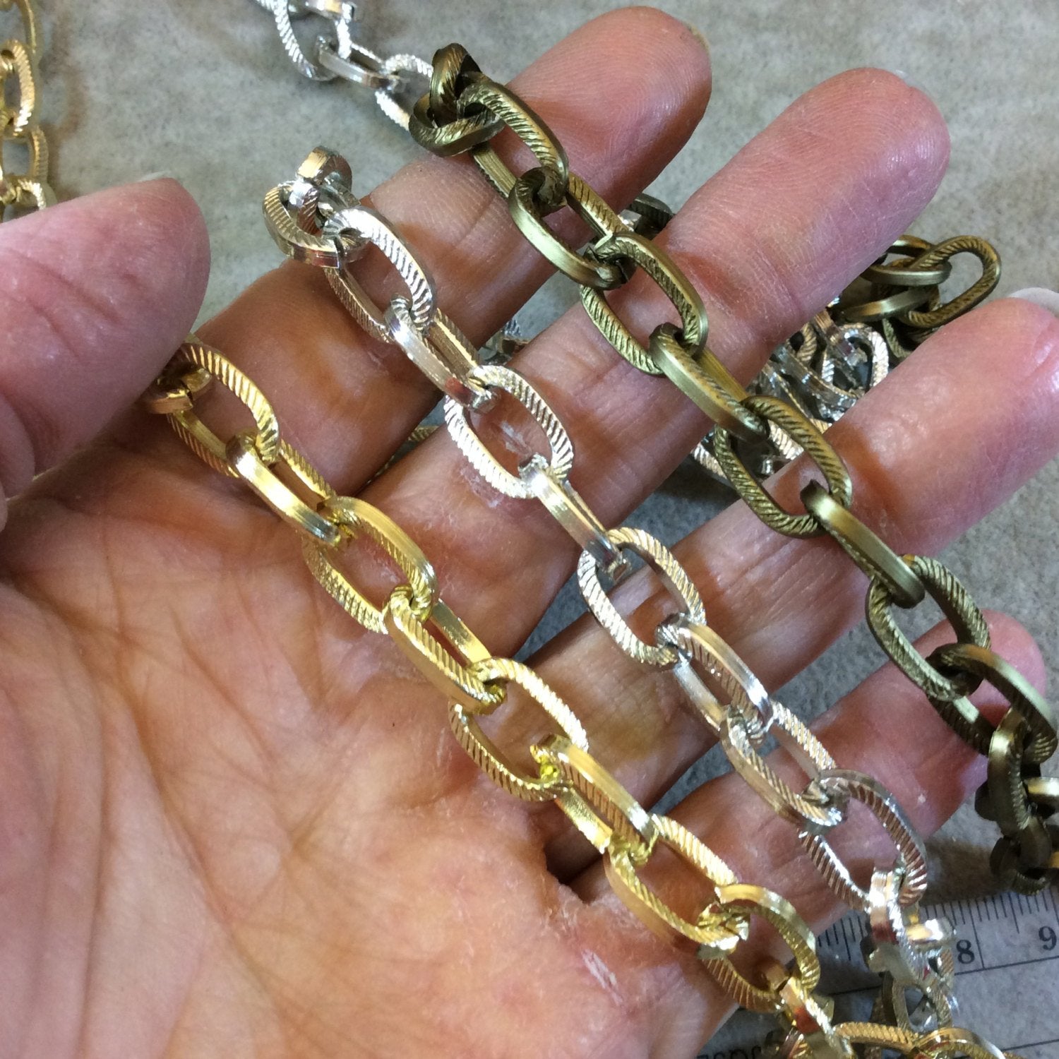 A1357 FULL SPOOL - Gold Plated Aluminum Hammered/Dapped Straight Oval Shaped Cable Chain with 9mm x 14mm Links - Three Finishes Available
