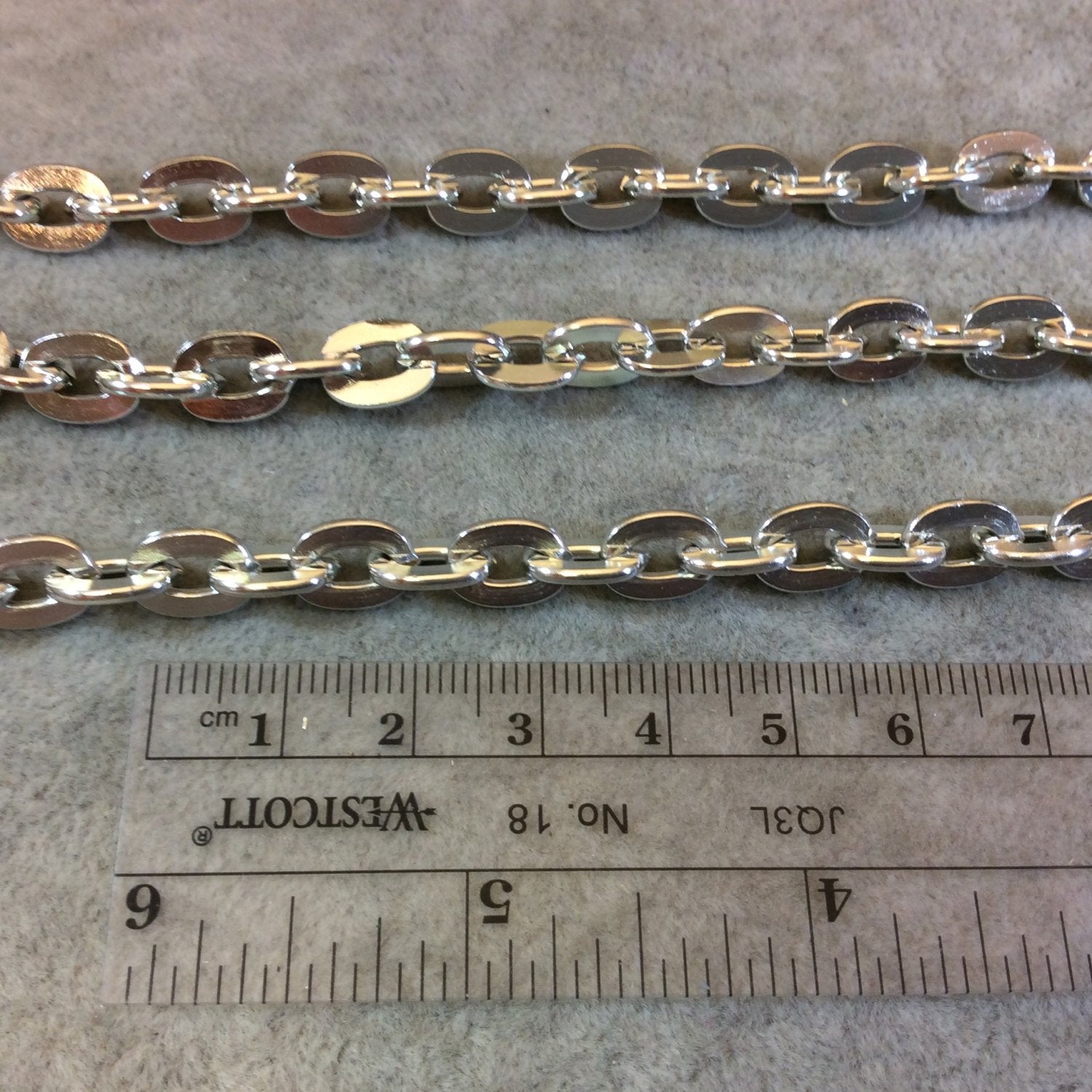 A1443 - 5' Section of Silver Finish Aluminum Flat Cable Chain with 7mm x 10mm Links - Available in Other Finishes, Check Related Listings!